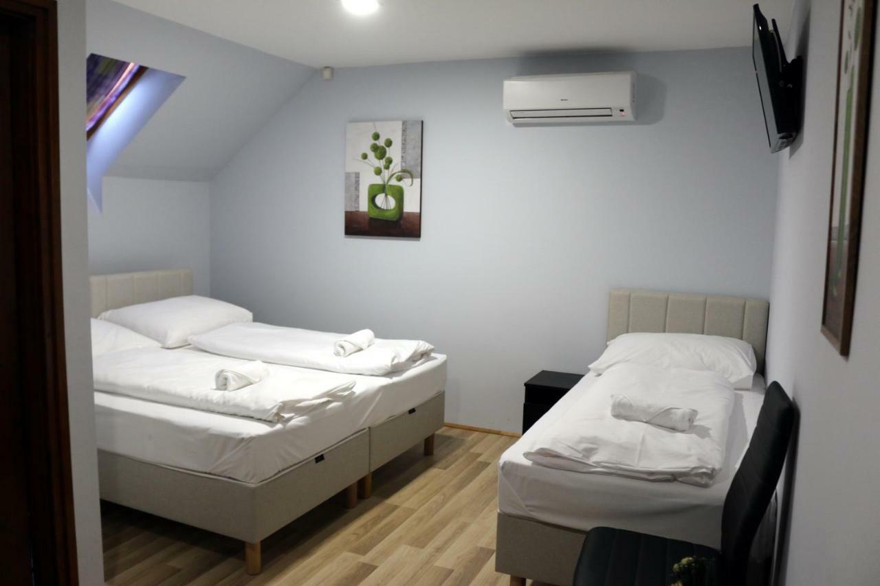 Soerpatika Vendeghaz Hotel Бадачонтомай Екстериор снимка