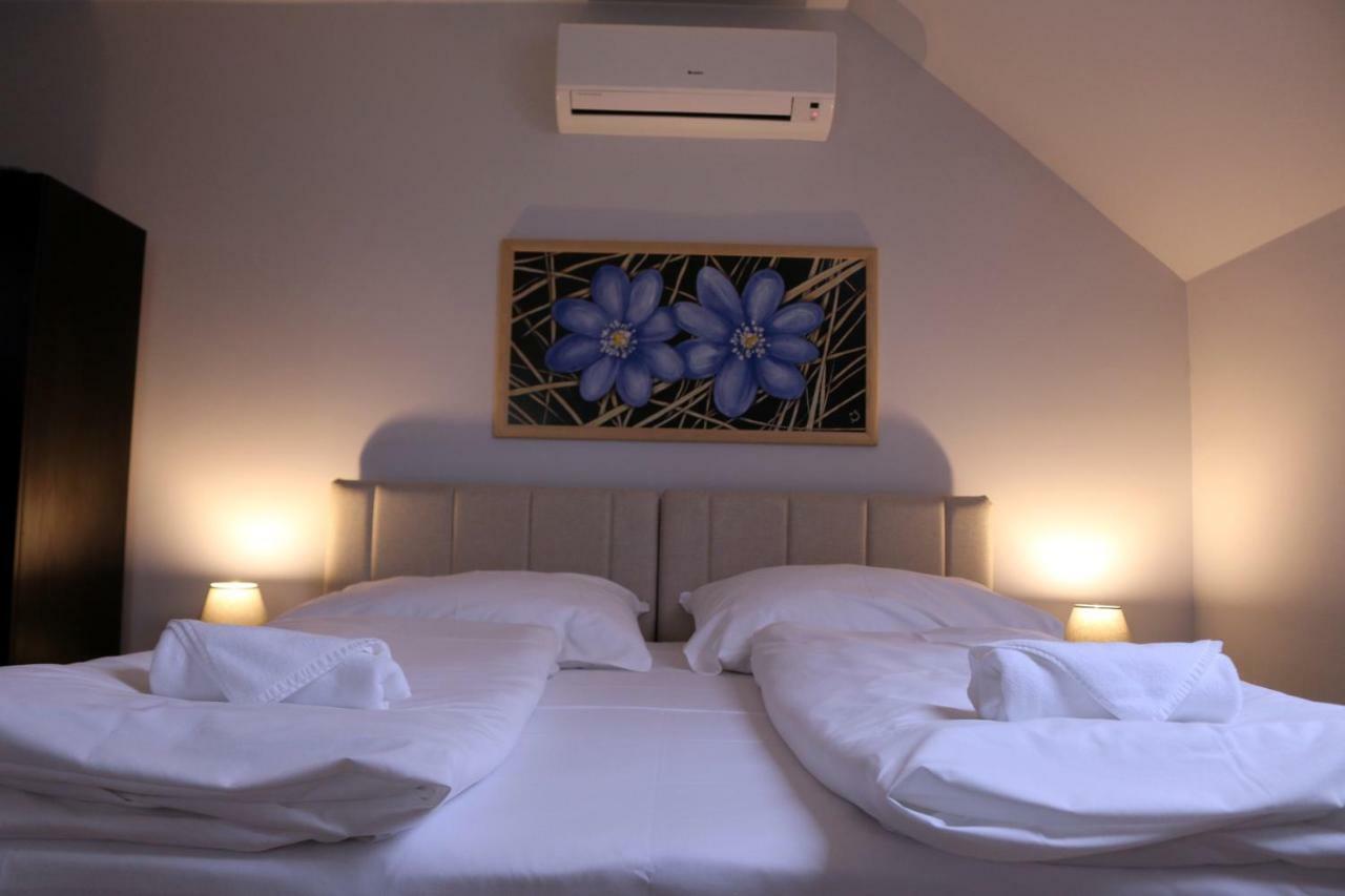 Soerpatika Vendeghaz Hotel Бадачонтомай Екстериор снимка
