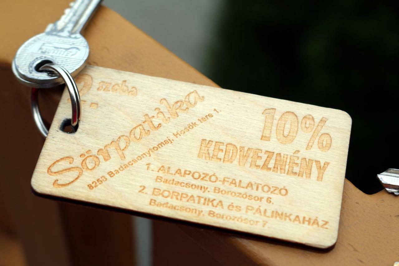 Soerpatika Vendeghaz Hotel Бадачонтомай Екстериор снимка
